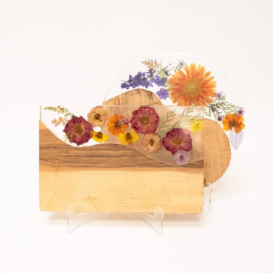 Flower Resin Cutting Board